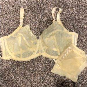 Bra & matching panties